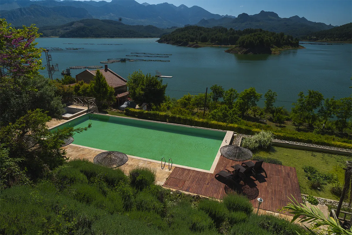 Biological Swimming Pool (Chlorine-free)